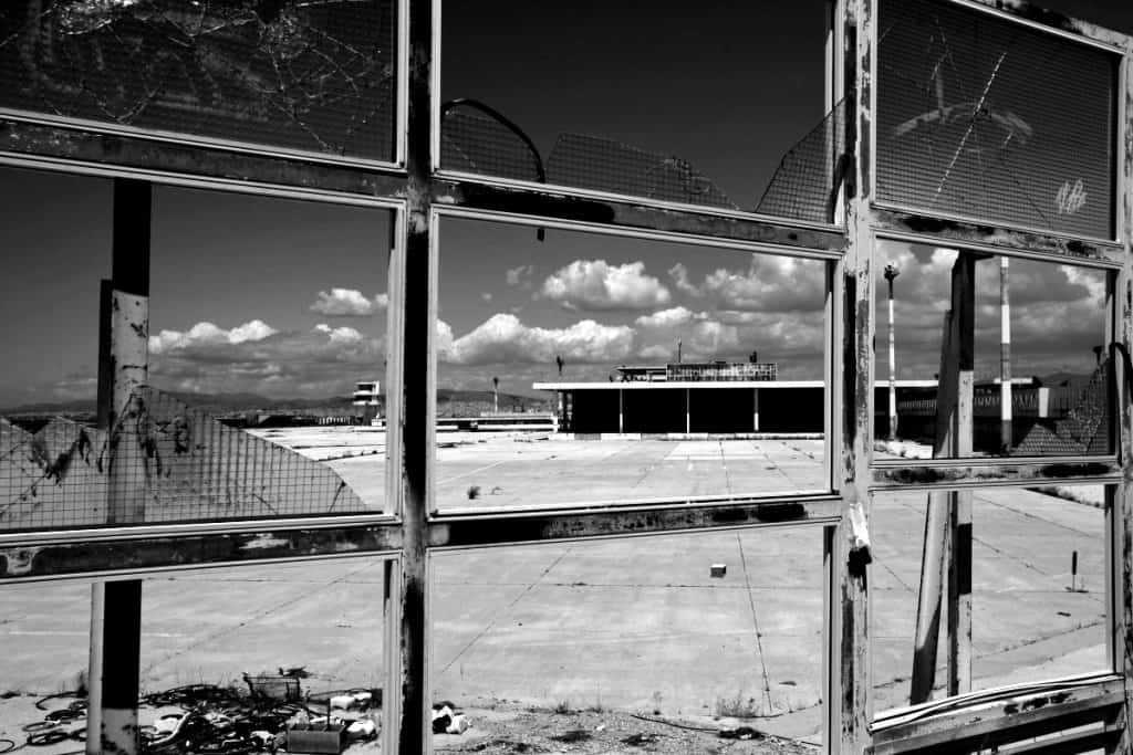Ο αγώνας για τον χαρακτηρισμό ως διατηρητέων μνημείων κτιρίων και τεχνικών εγκαταστάσεων του πρώην αεροδρομίου Ελληνικού