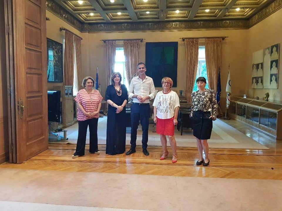 Δελτίο τύπου Π.Φ.Π.Ο. : Συνάντηση της Ομοσπονδίας με τον δήμαρχο Αθηναίων Κ. Μπακογιάννη / Meeting with Mayor of Athens, Mr. Bakoyiannis